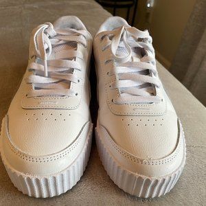 PUMA Carina Lift sneaker in White leather. Size US 9.5 women.